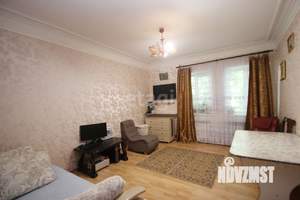 2-к квартира, вторичка, 42м2, 1/2 этаж