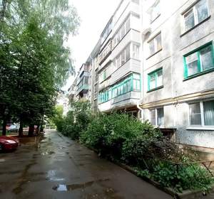 2-к квартира, вторичка, 44м2, 1/5 этаж