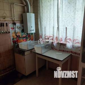 2-к квартира, вторичка, 42м2, 1/5 этаж