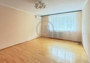 2-к квартира, вторичка, 65м2, 1/5 этаж