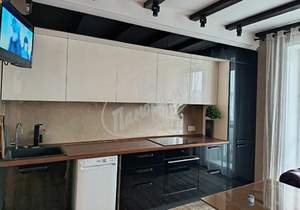 2-к квартира, вторичка, 70м2, 9/16 этаж