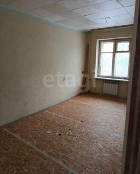 2-к квартира, вторичка, 43м2, 1/4 этаж