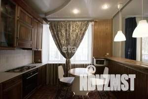 2-к квартира, вторичка, 63м2, 1/5 этаж