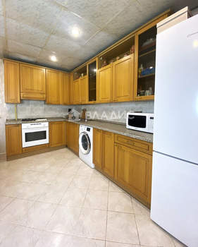4-к квартира, вторичка, 124м2, 5/5 этаж