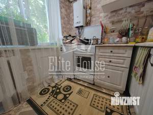 3-к квартира, вторичка, 50м2, 1/5 этаж