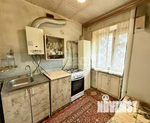 2-к квартира, вторичка, 44м2, 1/4 этаж