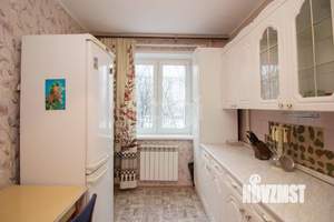 3-к квартира, вторичка, 63м2, 2/9 этаж