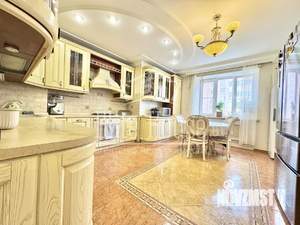4-к квартира, вторичка, 177м2, 5/10 этаж