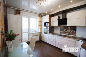 2-к квартира, вторичка, 60м2, 4/17 этаж