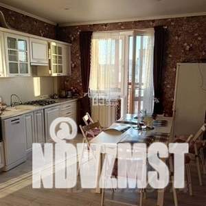 3-к квартира, вторичка, 100м2, 8/9 этаж